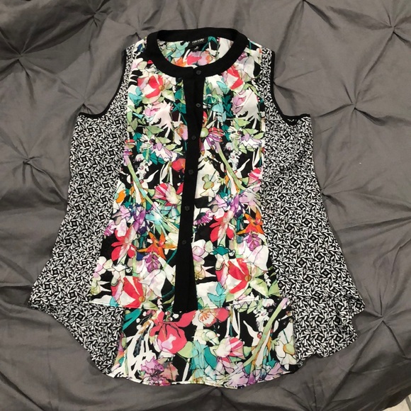 Spring button up top - Picture 4 of 4